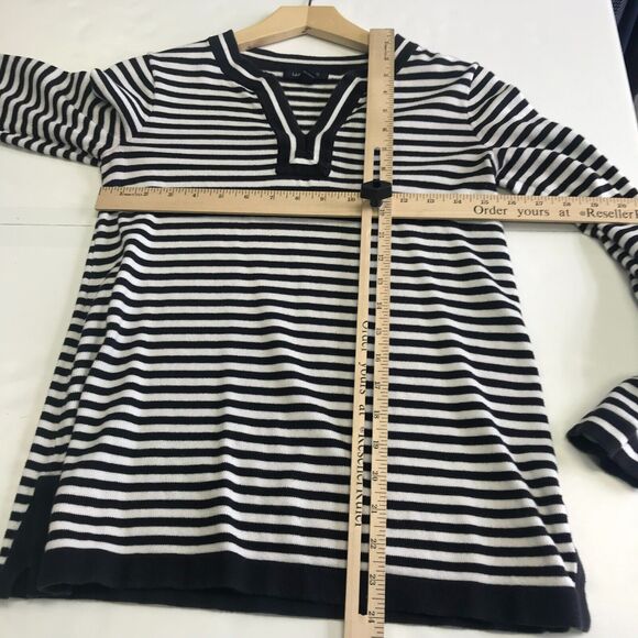 Lands End Pullover Womens XS Black White Stripe Notch V Neck 3/4 Sleeve Cotton - Picture 7 of 9